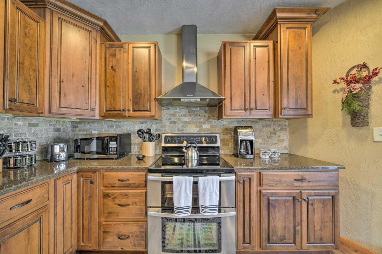 Idyllic Somerset Condo Ski, Hike And Relax! Champion エクステリア 写真